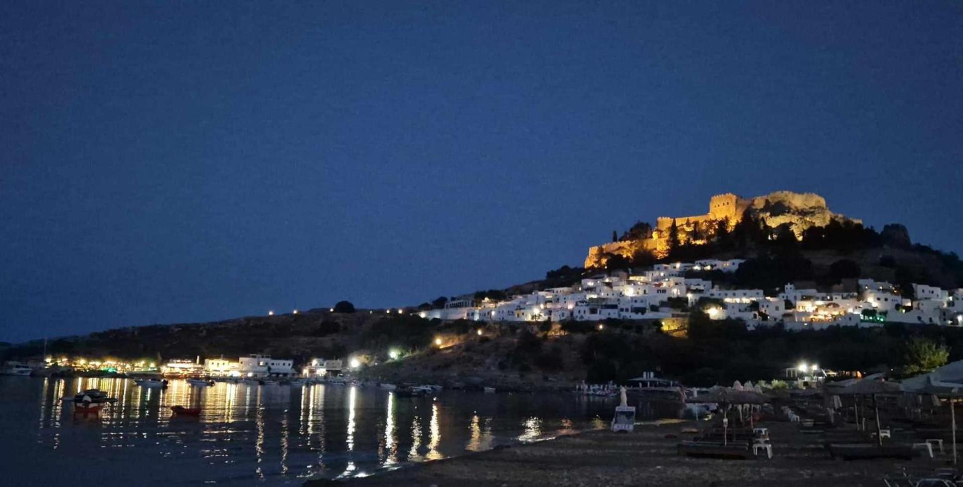 Lindos Luxury Belfry Apartment Luaran gambar