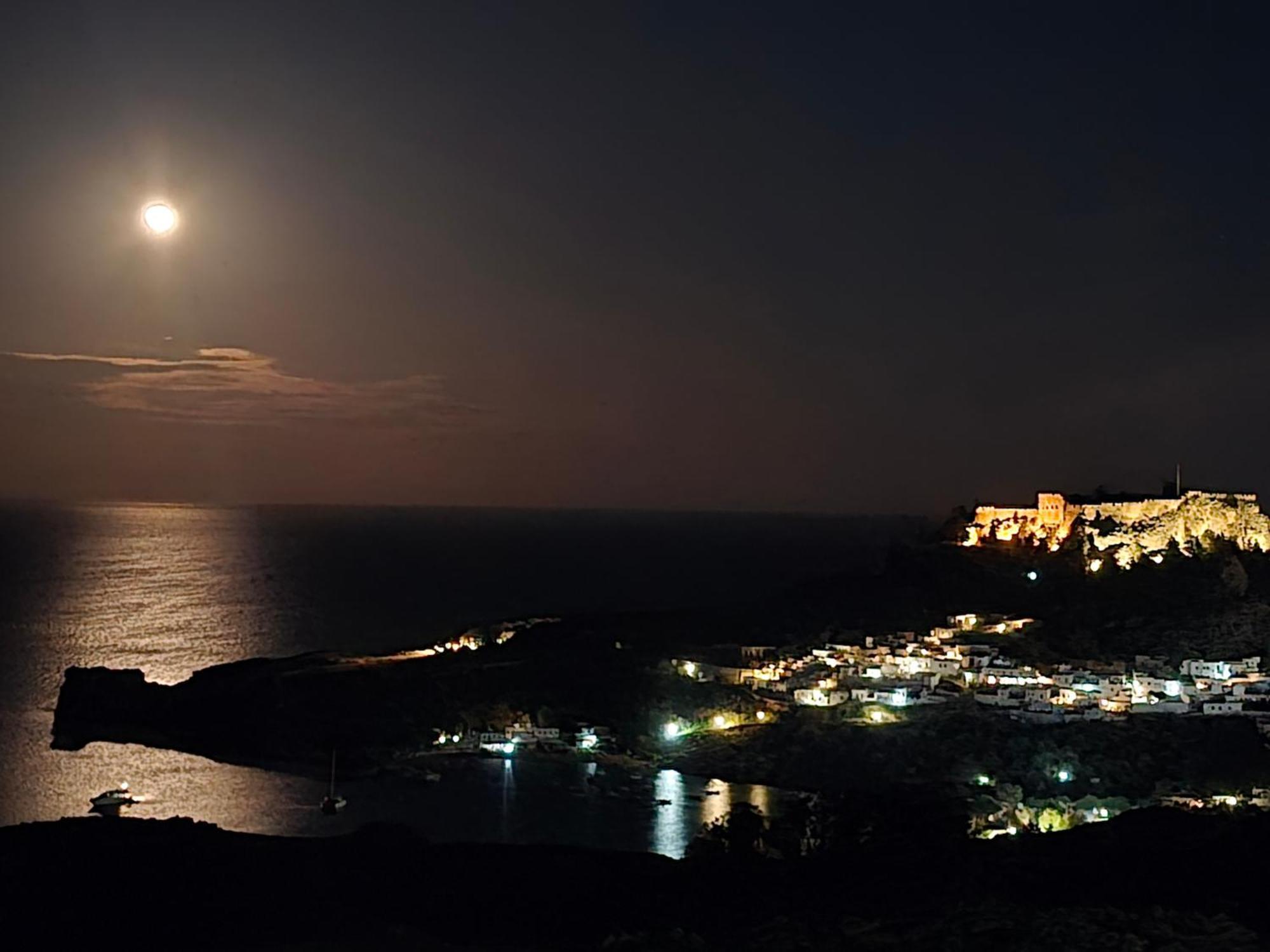 Lindos Luxury Belfry Apartment Luaran gambar